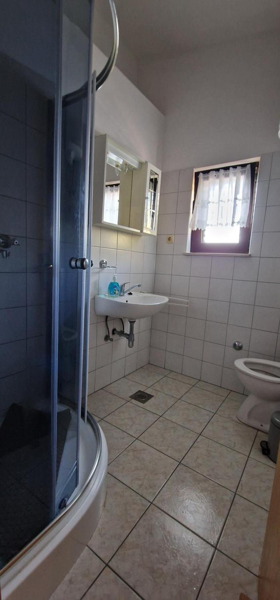 Duvnjak Apartment Omis